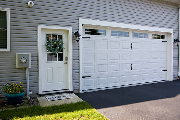 24/7 Emergency Garage Door Panel Replacement experts in York County County, PA